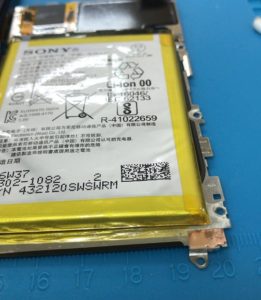 XPERIA XZ 修理中写真