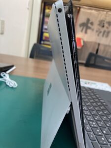 SurfacePro4の液晶画面浮き