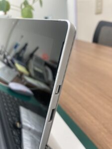 SurfacePro4の画面浮き修理完了